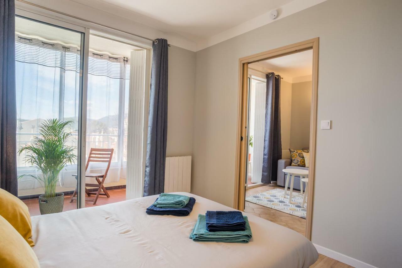 Apartamento T2 avec loggia fleurie et ensoleillée Tolón Exterior foto