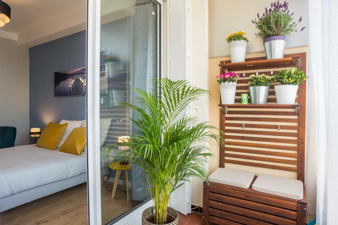 Apartamento T2 avec loggia fleurie et ensoleillée Tolón Exterior foto