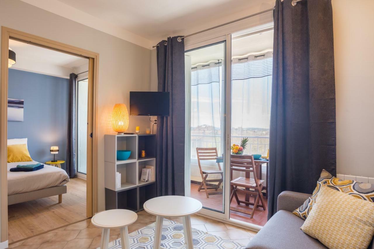 Apartamento T2 avec loggia fleurie et ensoleillée Tolón Exterior foto
